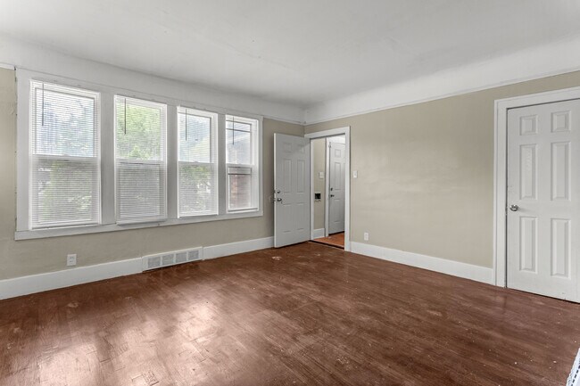 Foto del edificio - 4820 Haverhill St