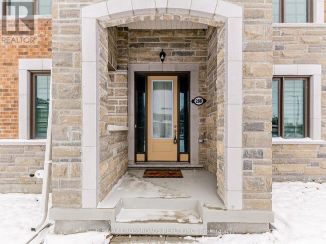 Photo du bâtiment - 288 Beaverbrae Dr