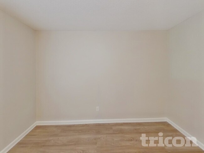 Foto del edificio - 176 Cottage Lake Way