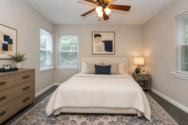 Foto del edificio - 305 Sunrise Ln