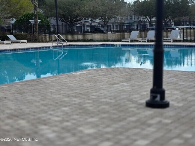 Foto del edificio - 5717 Parkstone Crossing Dr