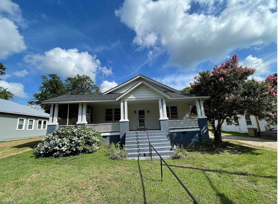 Primary Photo - 3 br, 1 bath House - 27 Dairy St