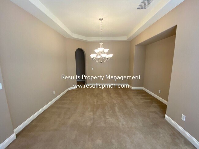 Building Photo - 3 br, 3 bath House - 8702 Pasatiempo Cir