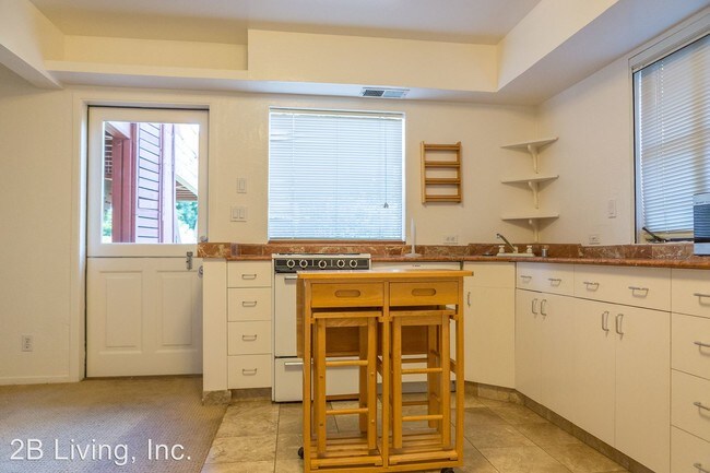 Foto del edificio - 780 Wildcat Canyon Rd
