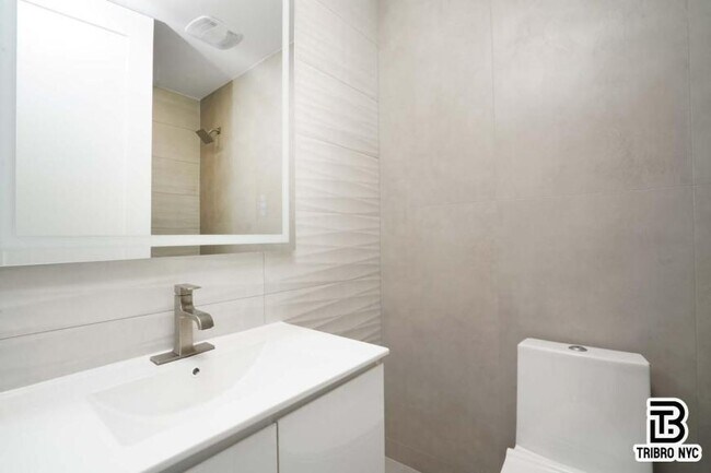 Foto del edificio - 2 bedroom in BROOKLYN NY 11205