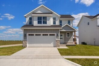 Building Photo - 1503 NE Savana Dr