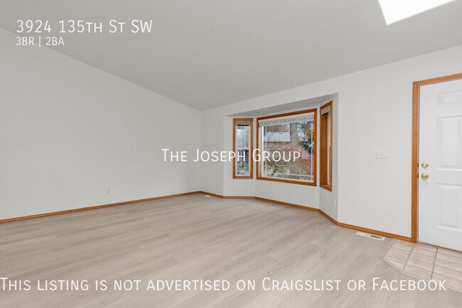 Foto del edificio - 3924 135th St SW