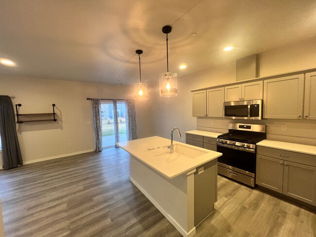 Photo - 2223 Eversull Ln Townhome