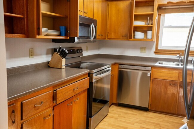 Foto del edificio - 202 NW Sharmin Dr