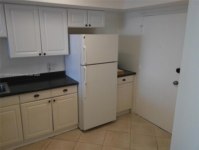 Foto del edificio - 1301 NE Miami Gardens Dr