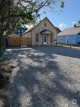 Building Photo - 215 Collyer St