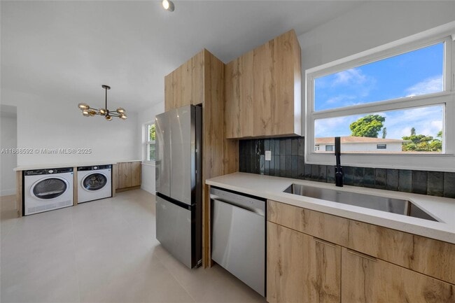 Foto del edificio - 5195 NE 18th Ave
