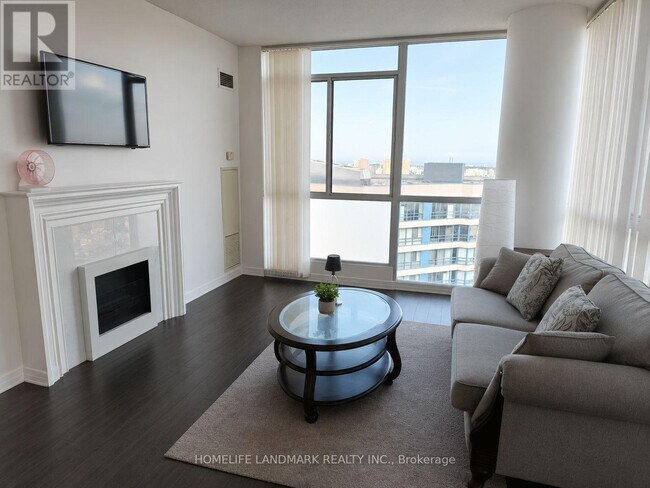 Building Photo - 225 Webb Dr
