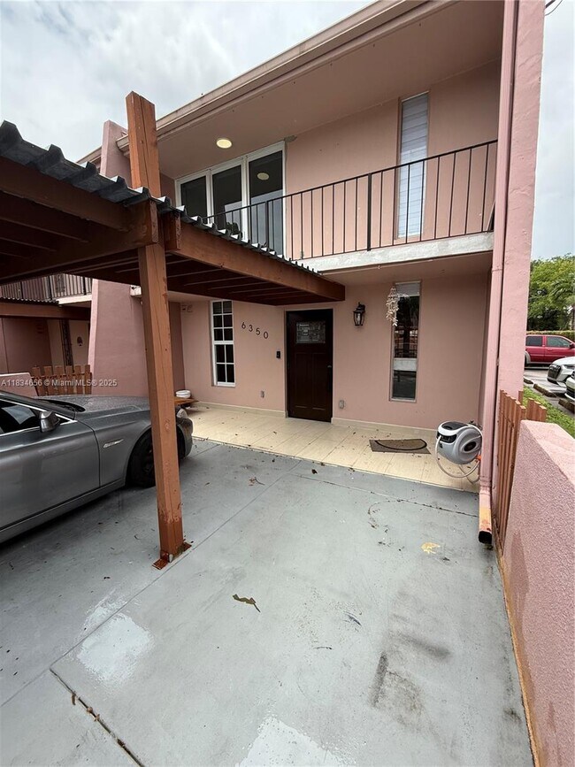 Foto del edificio - 6350 SW 139th Ct