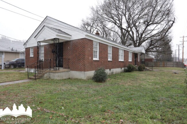 Building Photo - 3384 Guernsey Ave