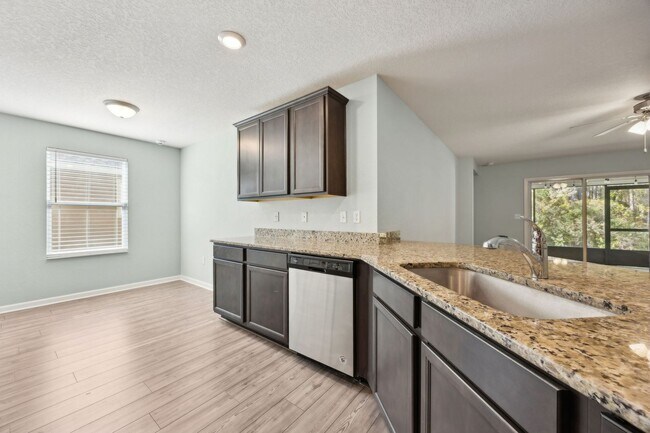 Building Photo - Adorable 3/2 in Lumber Creek