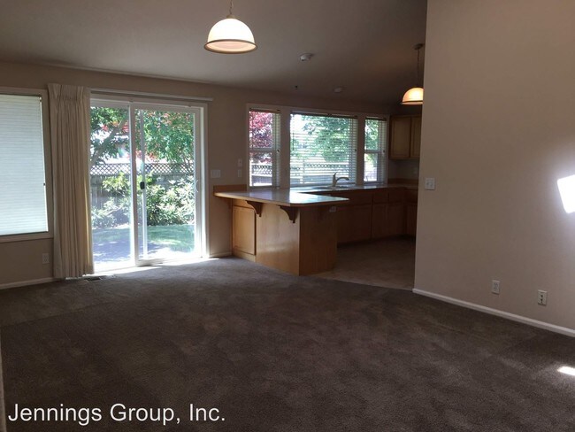 Building Photo - 3 br, 2 bath Apartment - 534 Naismith
