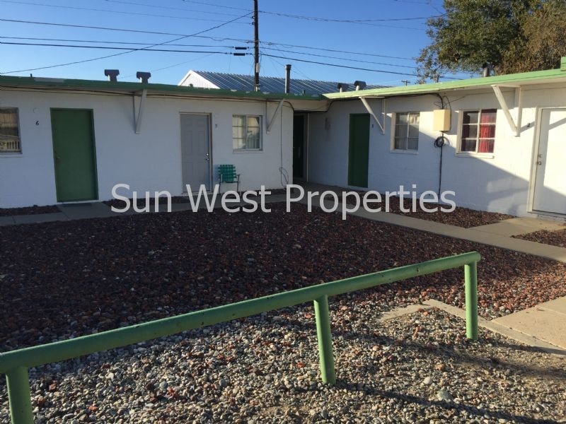Primary Photo - 1103 S Butler Ave