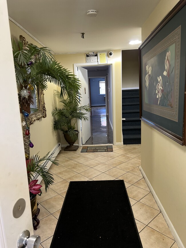 Entrance Hallway Building - 3017 Ely Ave