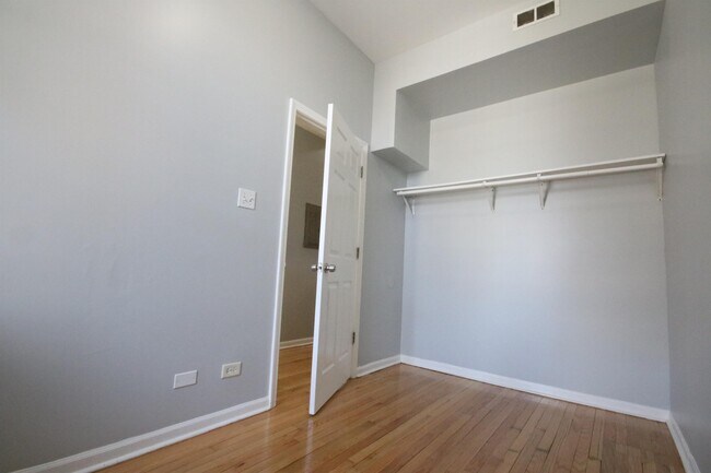 Building Photo - 2944 W Lexington St