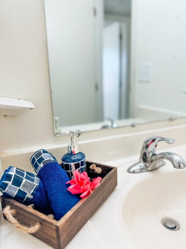 Foto del edificio - 901 Leawood Dr