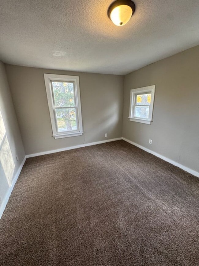 Foto del edificio - 1420 St Joseph Blvd