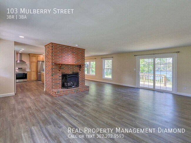 Building Photo - 103 Mulberry St