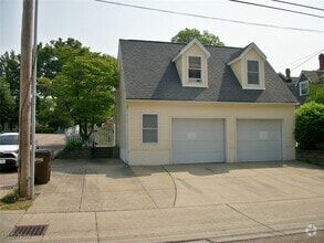 Building Photo - 505 5th St