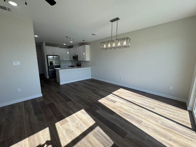 Foto del edificio - Upgrade your living experience across from...