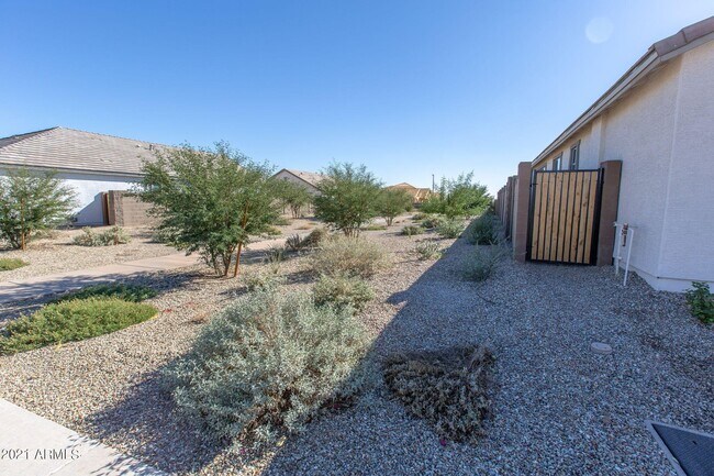 Building Photo - 14461 West El Cortez Pl