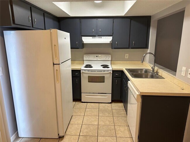 Foto del edificio - 1725 NE 14th St