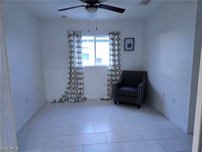 Foto del edificio - 2216 Keith Ave S