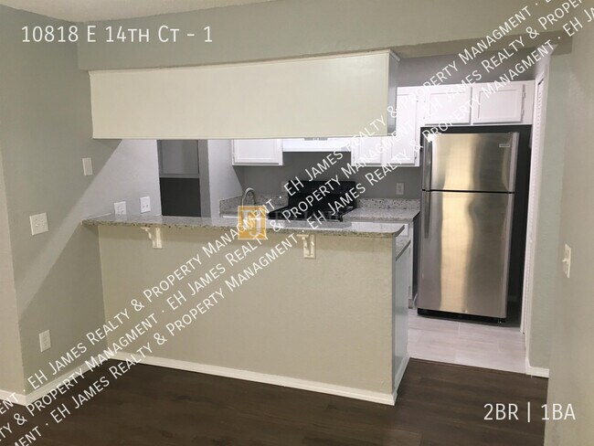 Foto del edificio - 10818 E 14th Ct