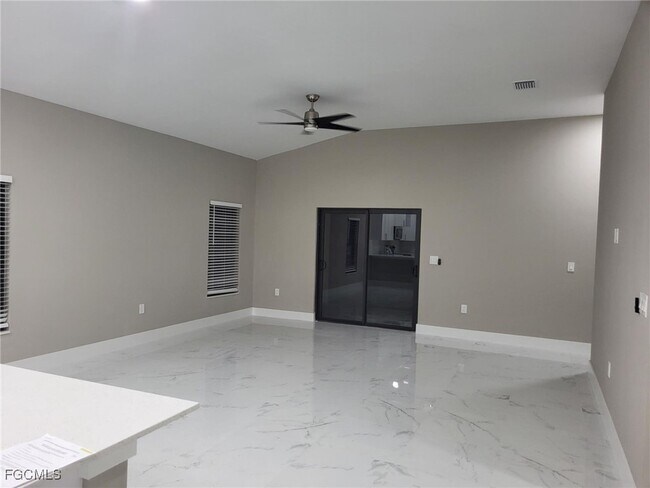 Foto del edificio - 1626 SW 15th Ave