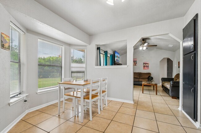 Building Photo - 2508 N W S Young Dr