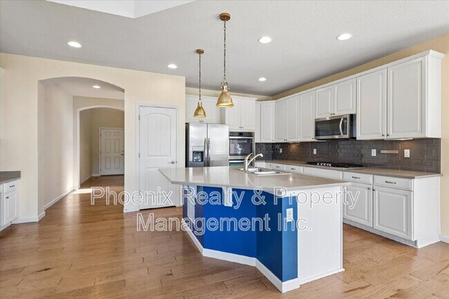 Foto del edificio - 963 Laramie Ln