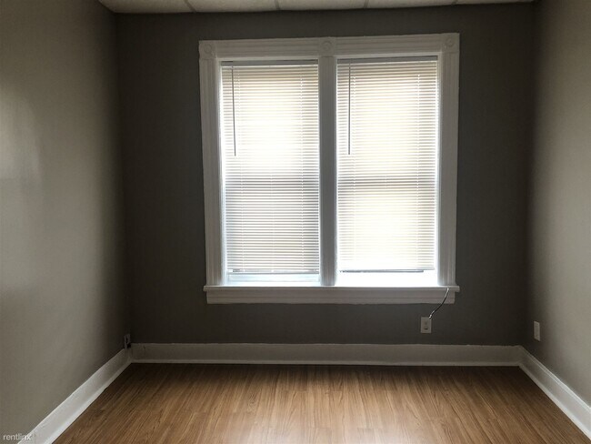 Foto del edificio - 2 br, 1 bath  - 200 Market St