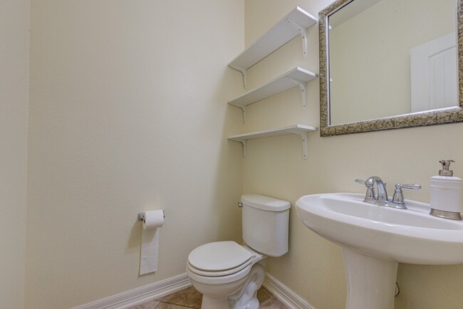 Building Photo - 10009 Boulder Bend Ln