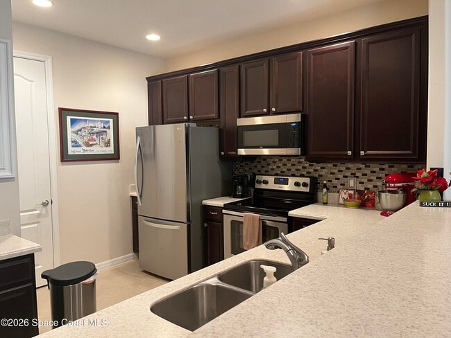 Building Photo - 5748 Tamarac Dr