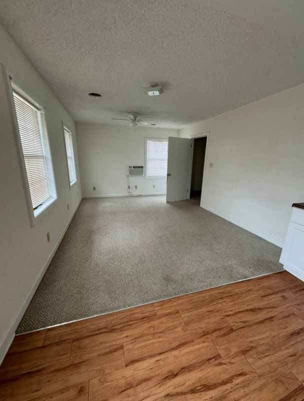 Foto del edificio - 3583 Midway Rd