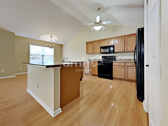 Foto del edificio - 7236 Olive Branch Ln