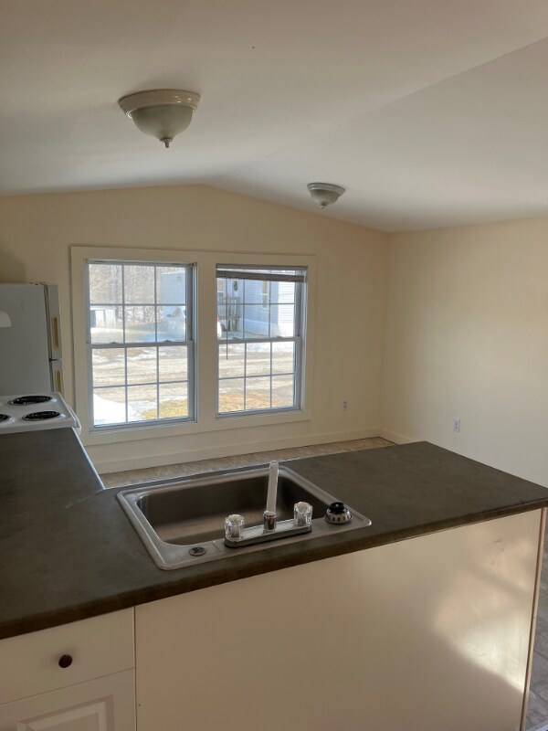 Foto del edificio - 23 Harriman Cove Rd