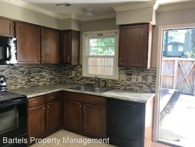 Building Photo - 3 br, 2.5 bath House - 108 Souverain Landing
