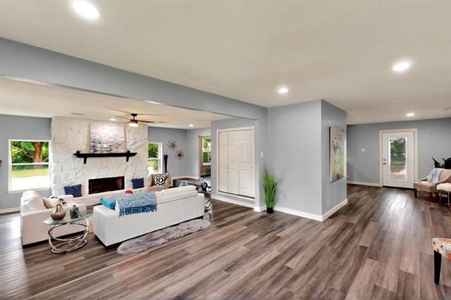Foto del edificio - 1425 Oakhill Dr