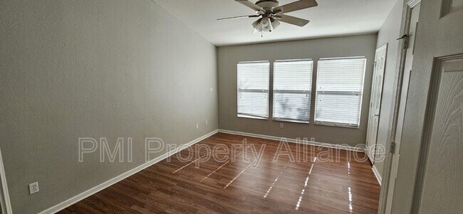 Building Photo - 1840 Stockton Dr