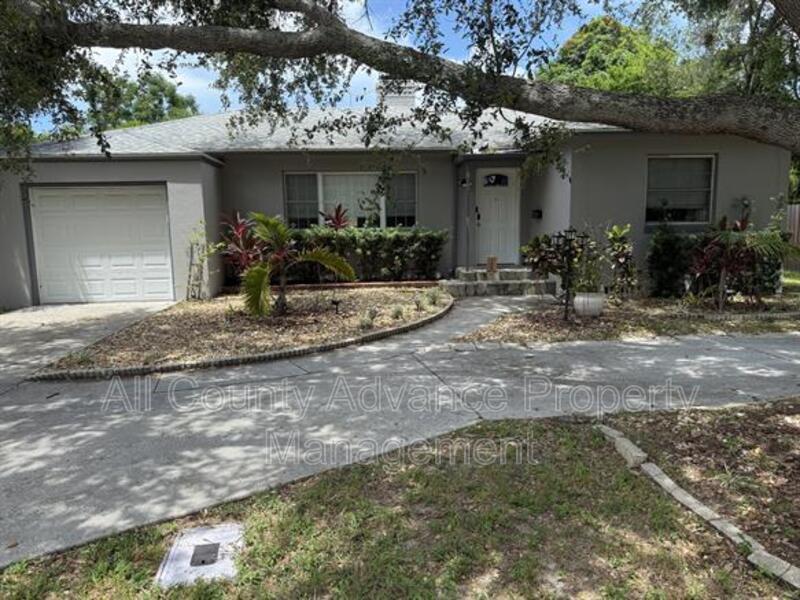 Foto principal - 1528 Cleveland St