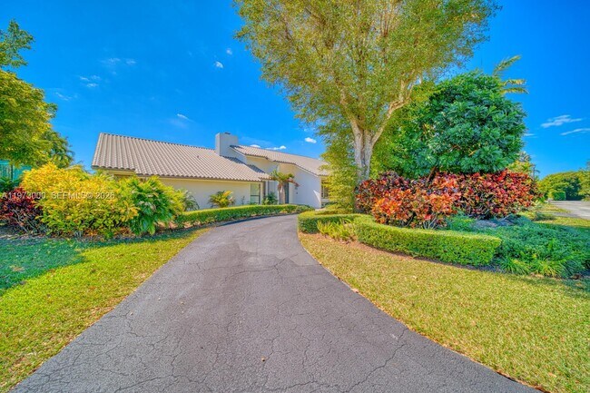 Foto del edificio - 9220 SW 102nd St