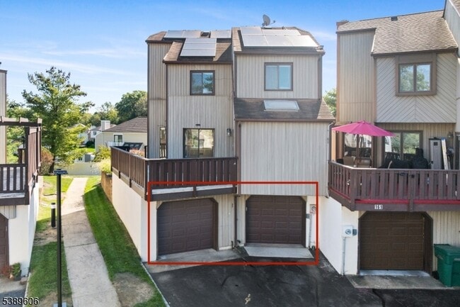 Building Photo - 160 Goldmine Ln