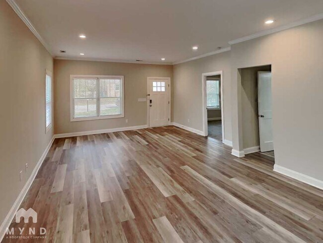 Foto del edificio - 2112 Middale St