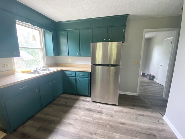 Foto del edificio - 923 Oak Vale Dr